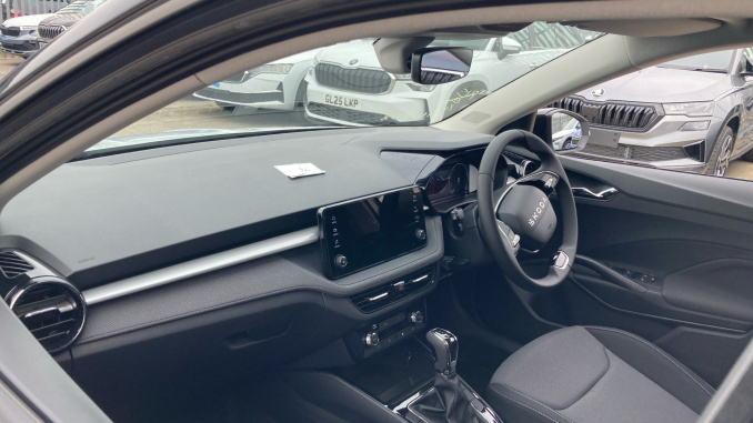 Skoda Fabia 1.0 TSI 116 Design Edition 5dr DSG Petrol Hatchback - Image 2
